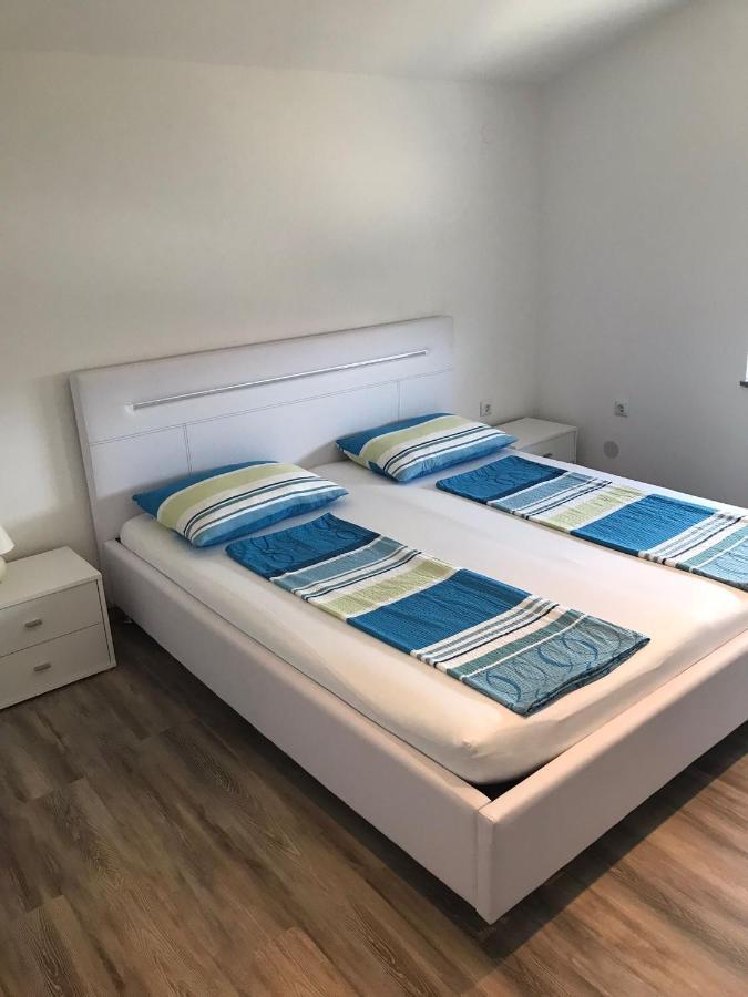 Apartments Ban Galižana Eksteriør billede